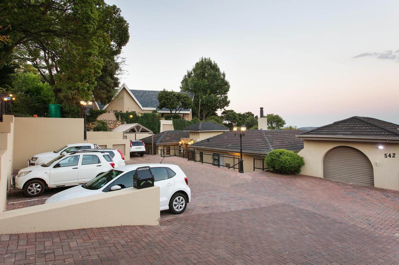 Lavenders At Constantia Guest House Pretoria-Noord Dış mekan fotoğraf